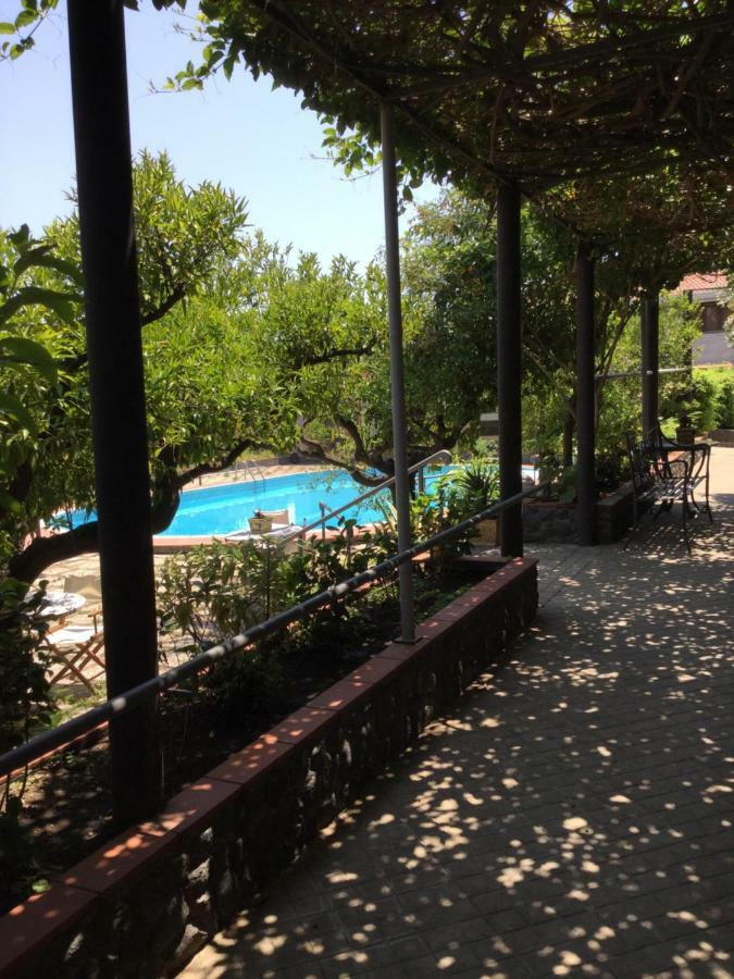 Villa Con Piscina Mascalucia Exterior photo